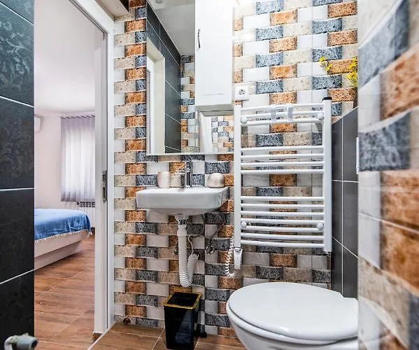 ゲストハウス Captains