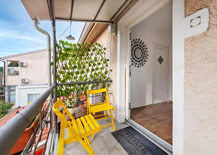 ゲストハウス Captains