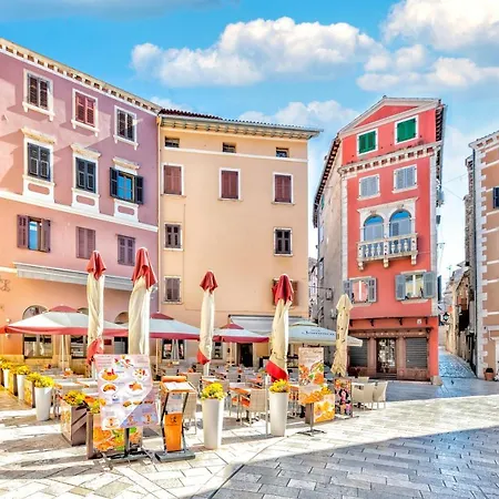 Captains ゲストハウス 3*